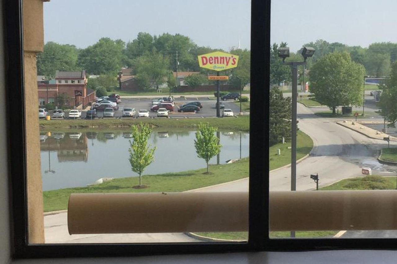 La Quinta Inn By Wyndham Indianapolis East-Post Drive Экстерьер фото