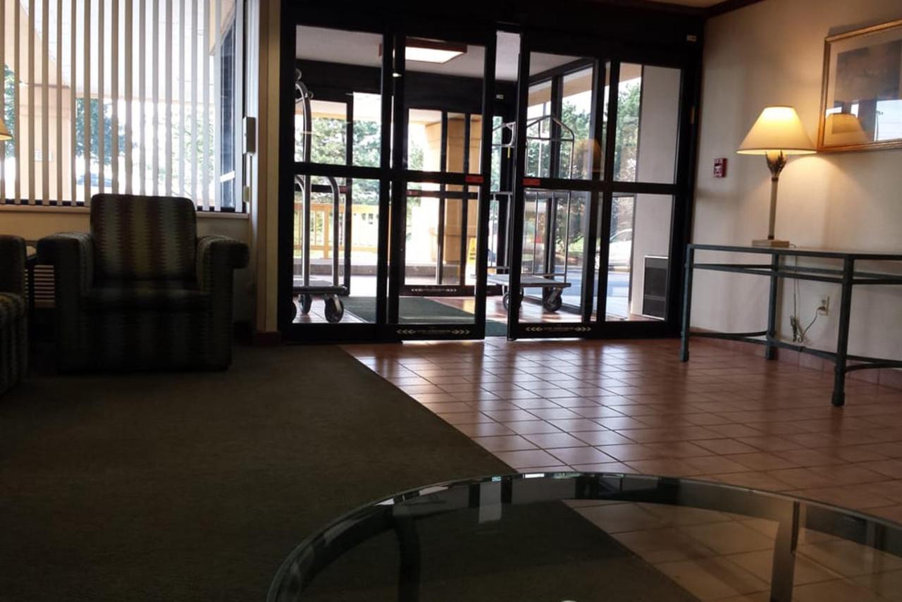 La Quinta Inn By Wyndham Indianapolis East-Post Drive Экстерьер фото