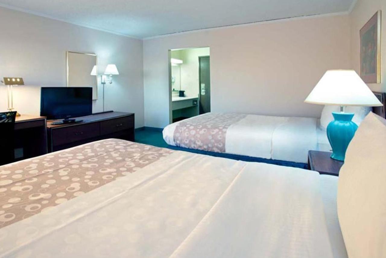 La Quinta Inn By Wyndham Indianapolis East-Post Drive Экстерьер фото