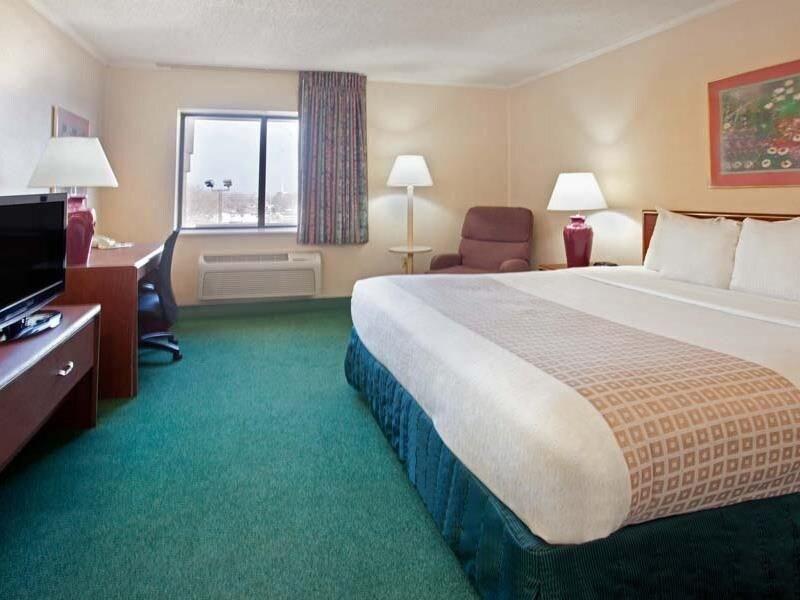 La Quinta Inn By Wyndham Indianapolis East-Post Drive Экстерьер фото