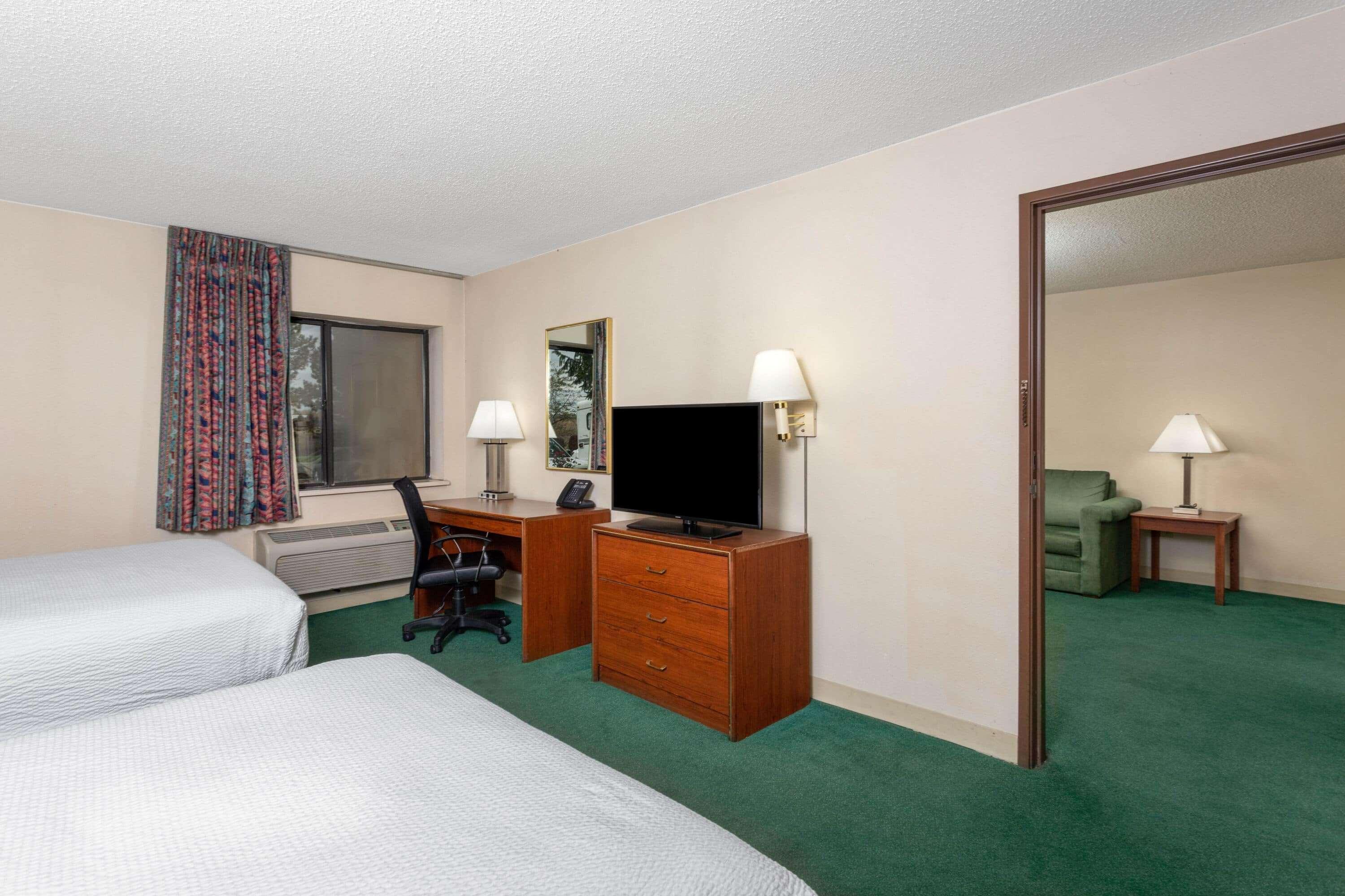 La Quinta Inn By Wyndham Indianapolis East-Post Drive Экстерьер фото