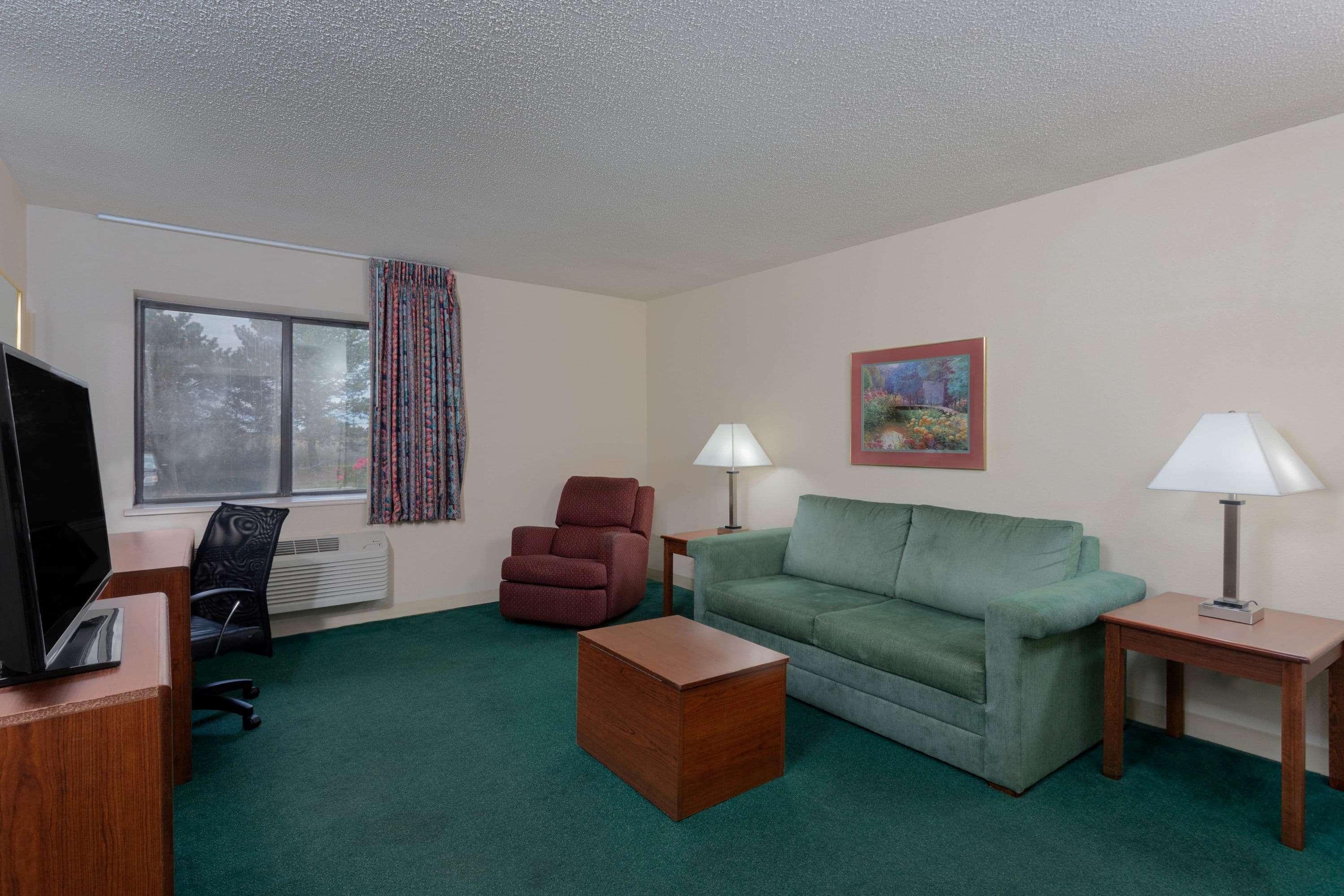 La Quinta Inn By Wyndham Indianapolis East-Post Drive Экстерьер фото